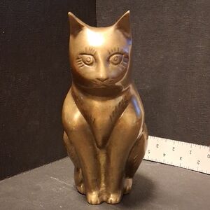 Chic Bronze Cat Sculpture